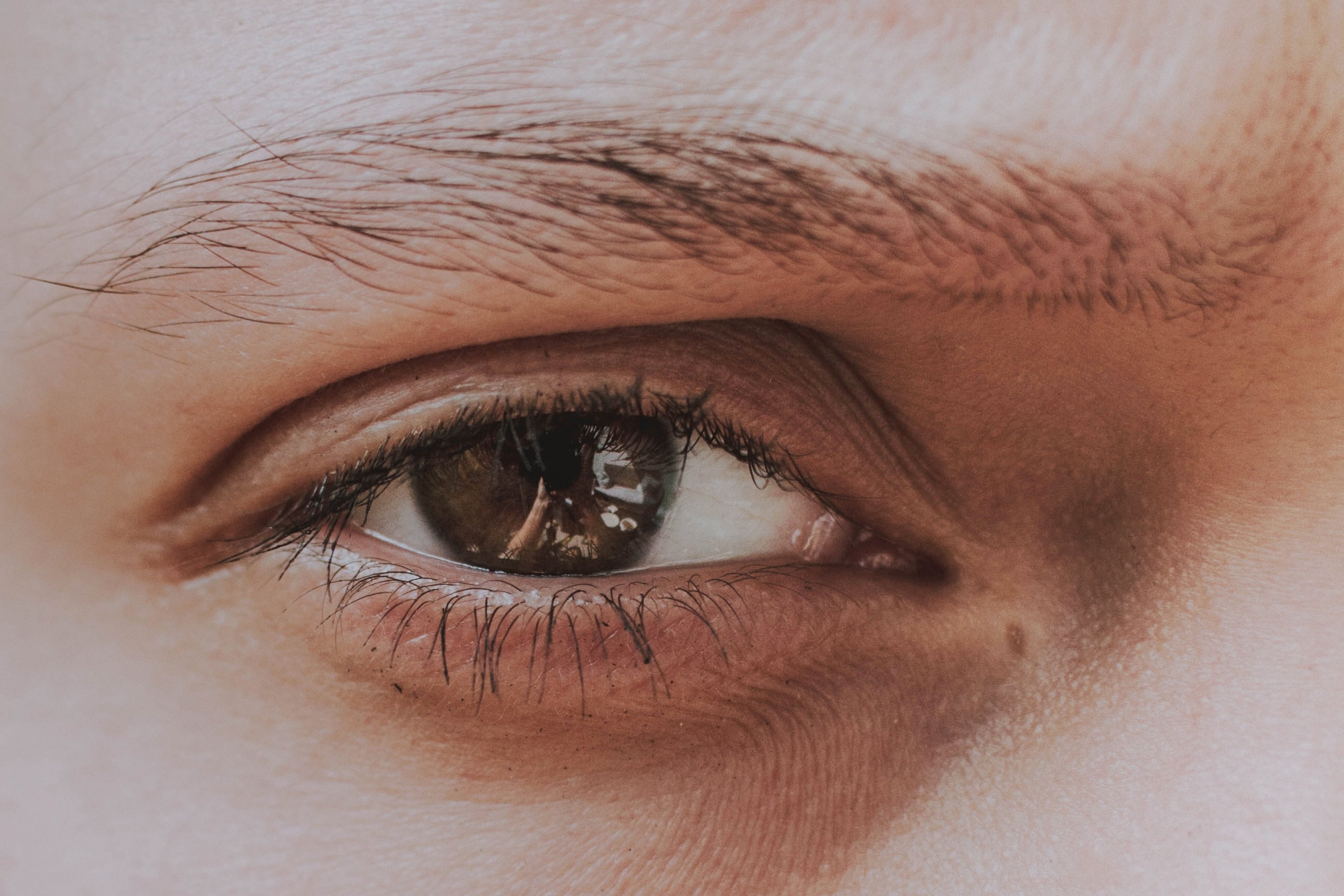 How to use our eye drops